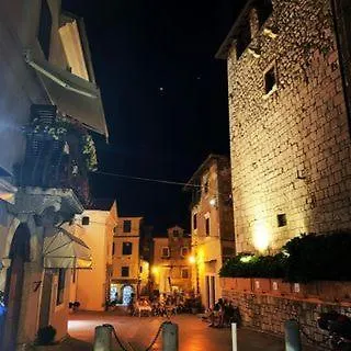 فندق Laurel